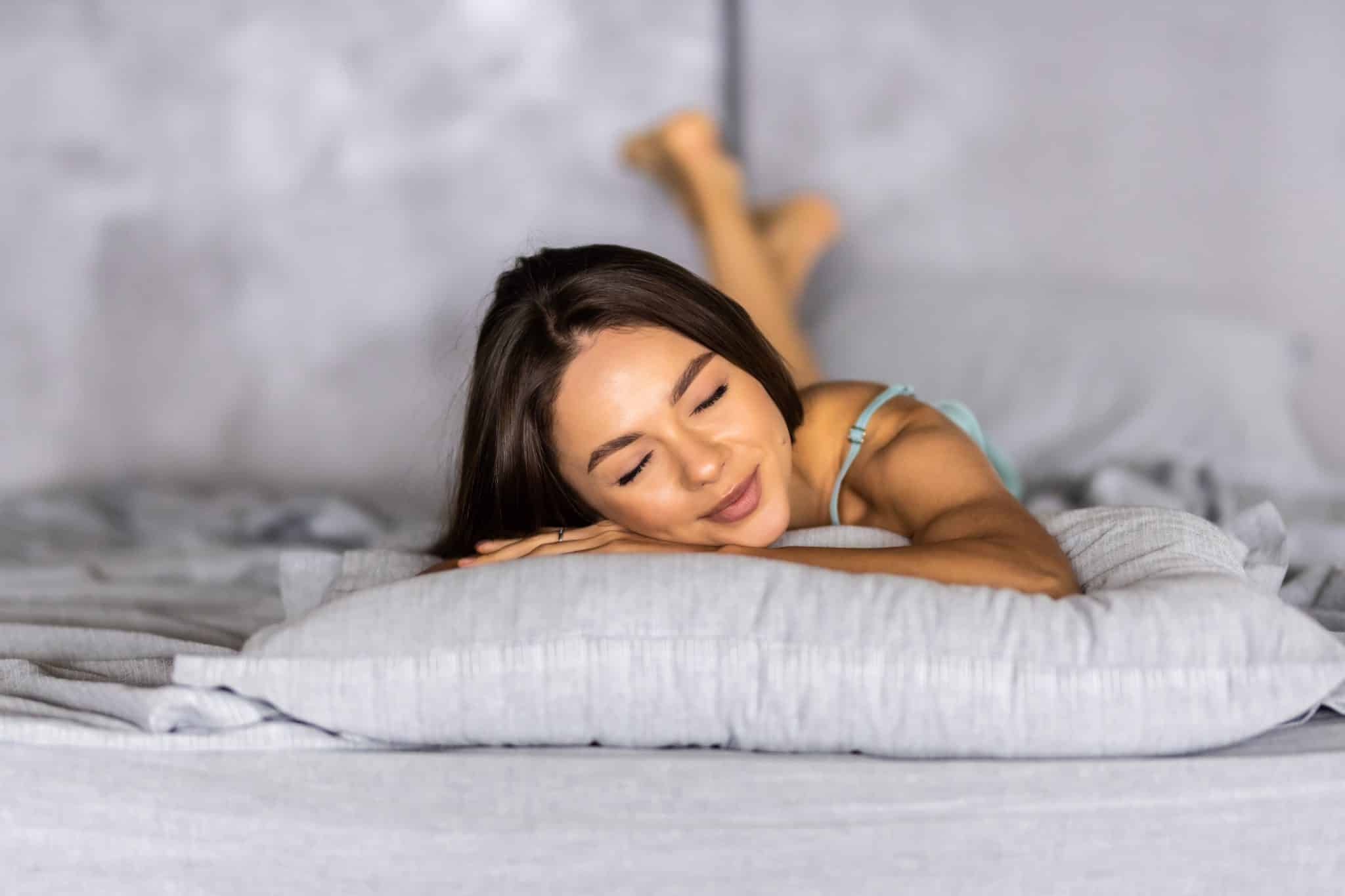 הקשר בין איכות השינה לתפקוד היומיומי - LAYLUX